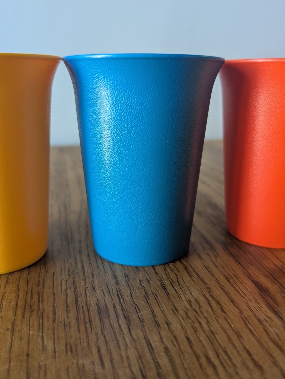๐ Vintage Tupperware #109 Kids Colorful Bell Tumblers 7oz Set of 4 Cups - Picture 4 of 15